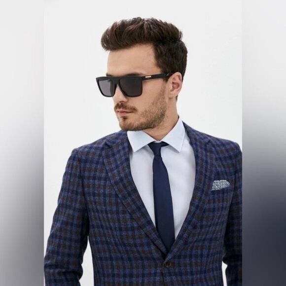 New ✨ Authentic Gucci GG0748S 001 Sunglasses – Black Frame, Grey Lenses ✨ - Picture 3 of 11